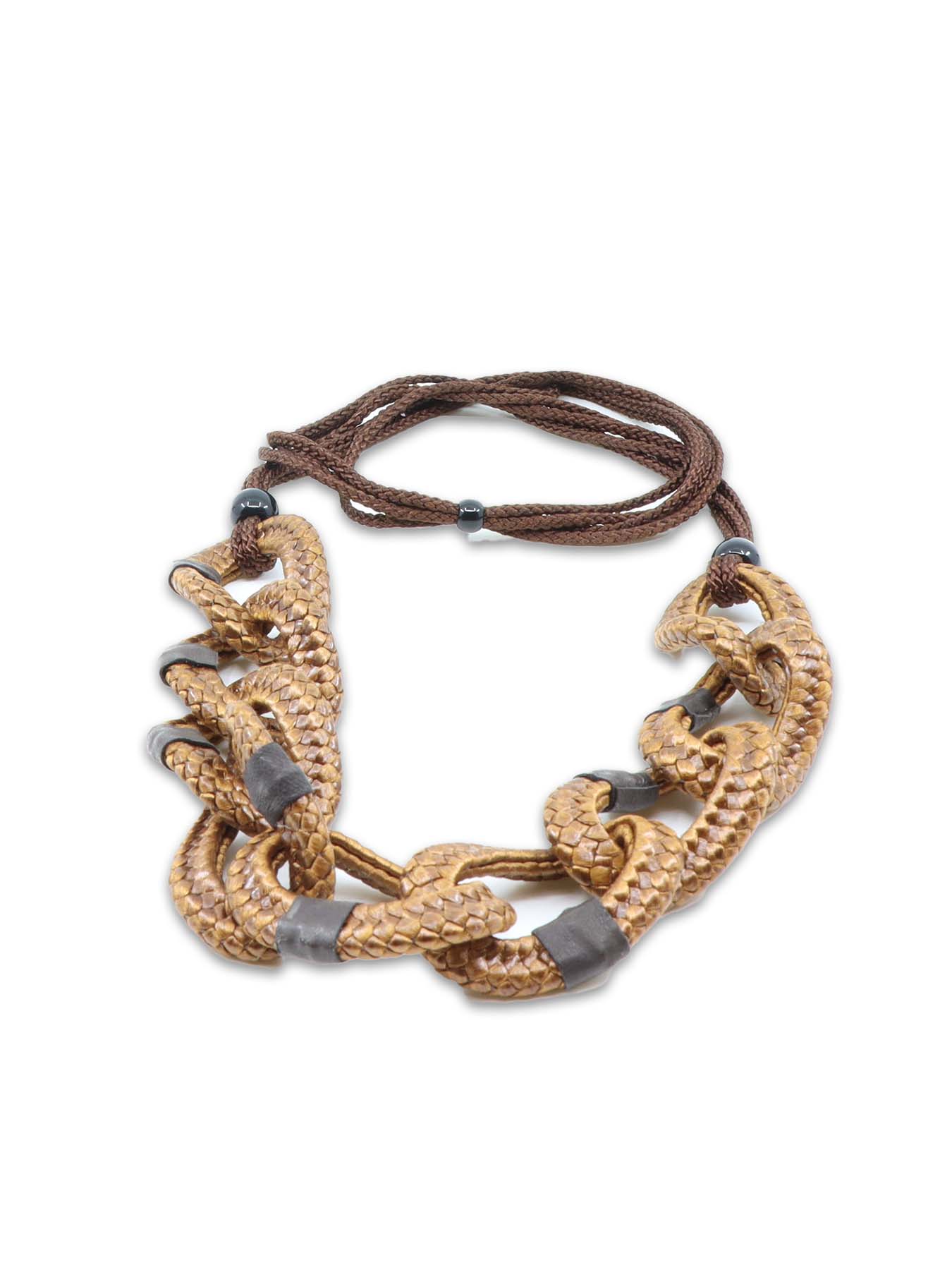 Braune Ringkette