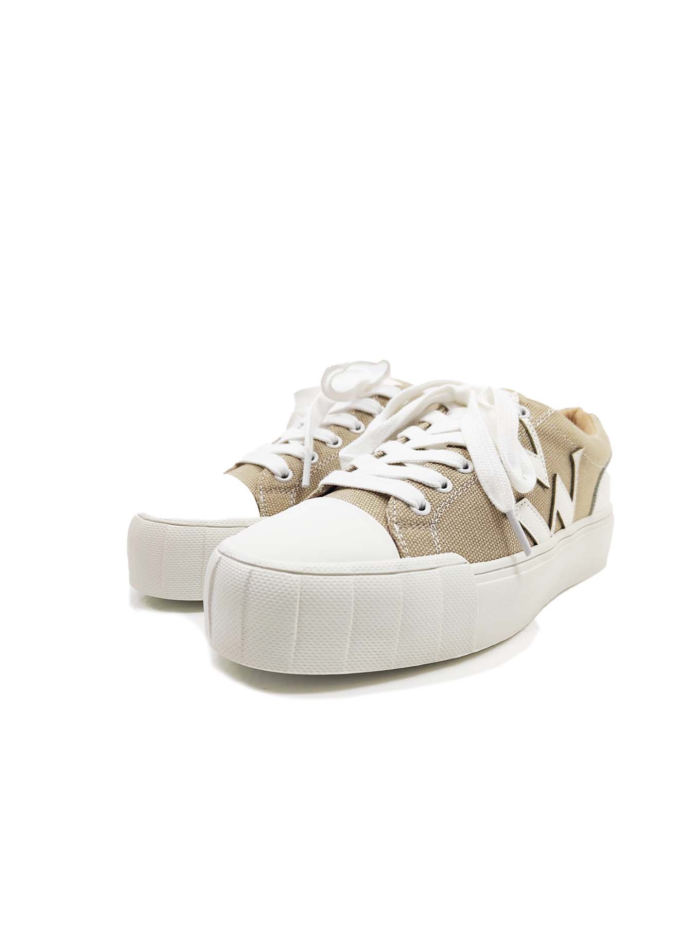 Beige VW-Sneaker mit Keilsohle