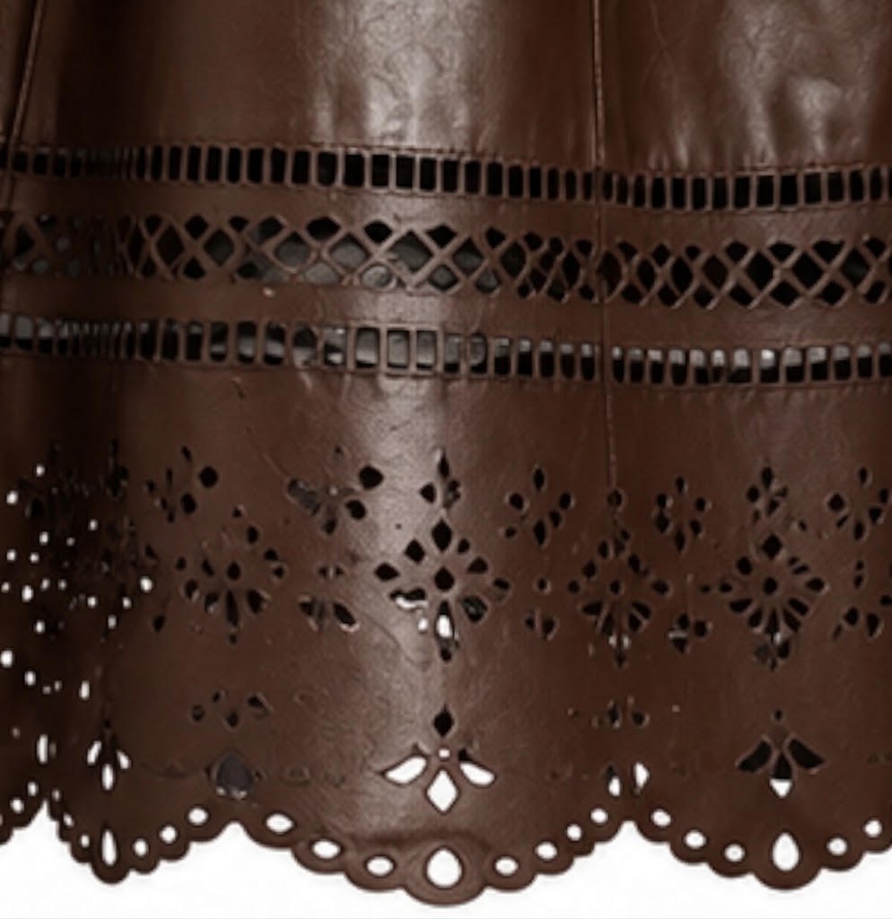 Jupe évasée découpe bas choco faux cuir /réassort semaine du 19 octobre