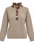 Pull maille beige col chemise frou / motifs fleurs