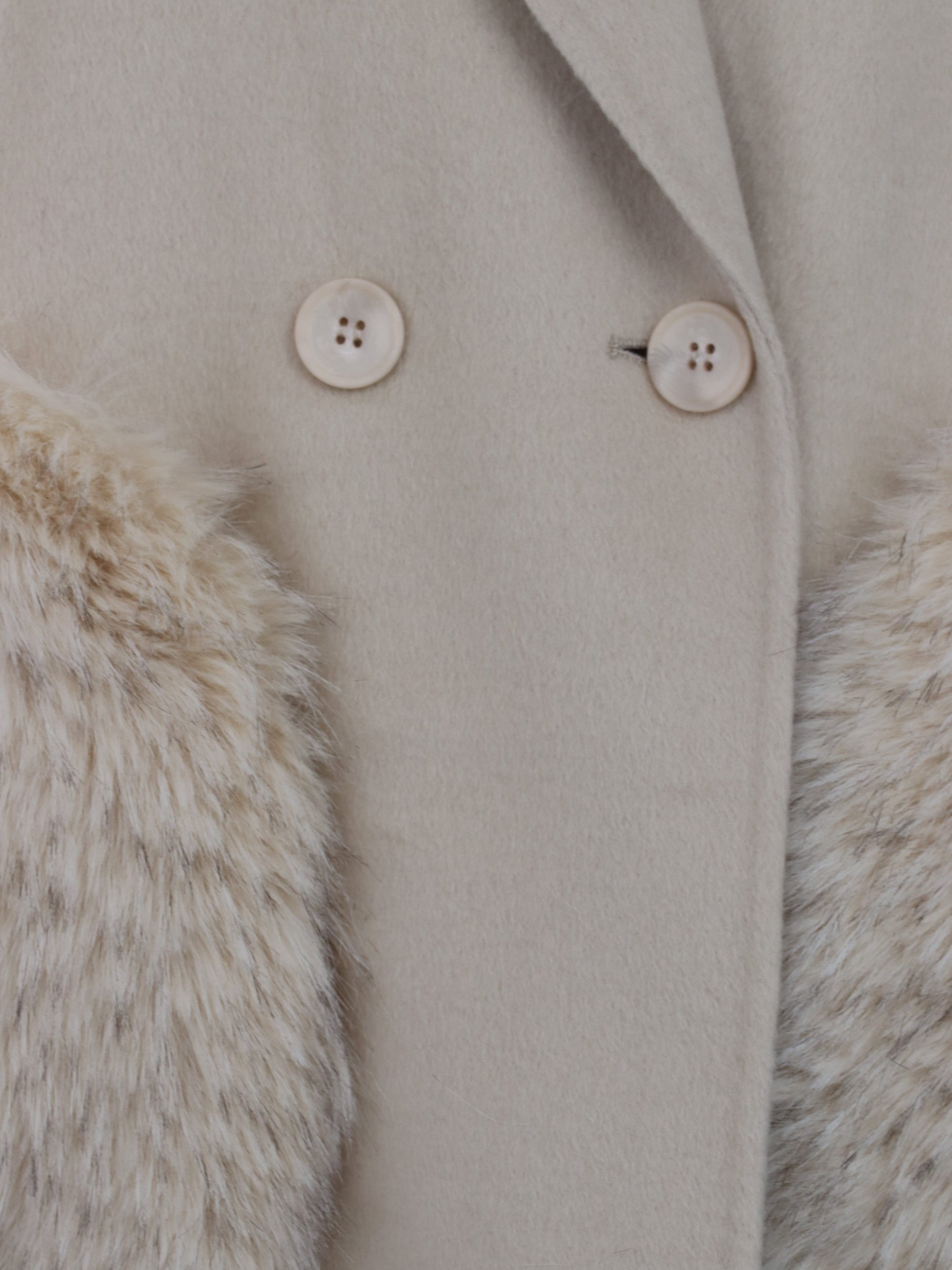 Gilet beige 2 poches fourrure