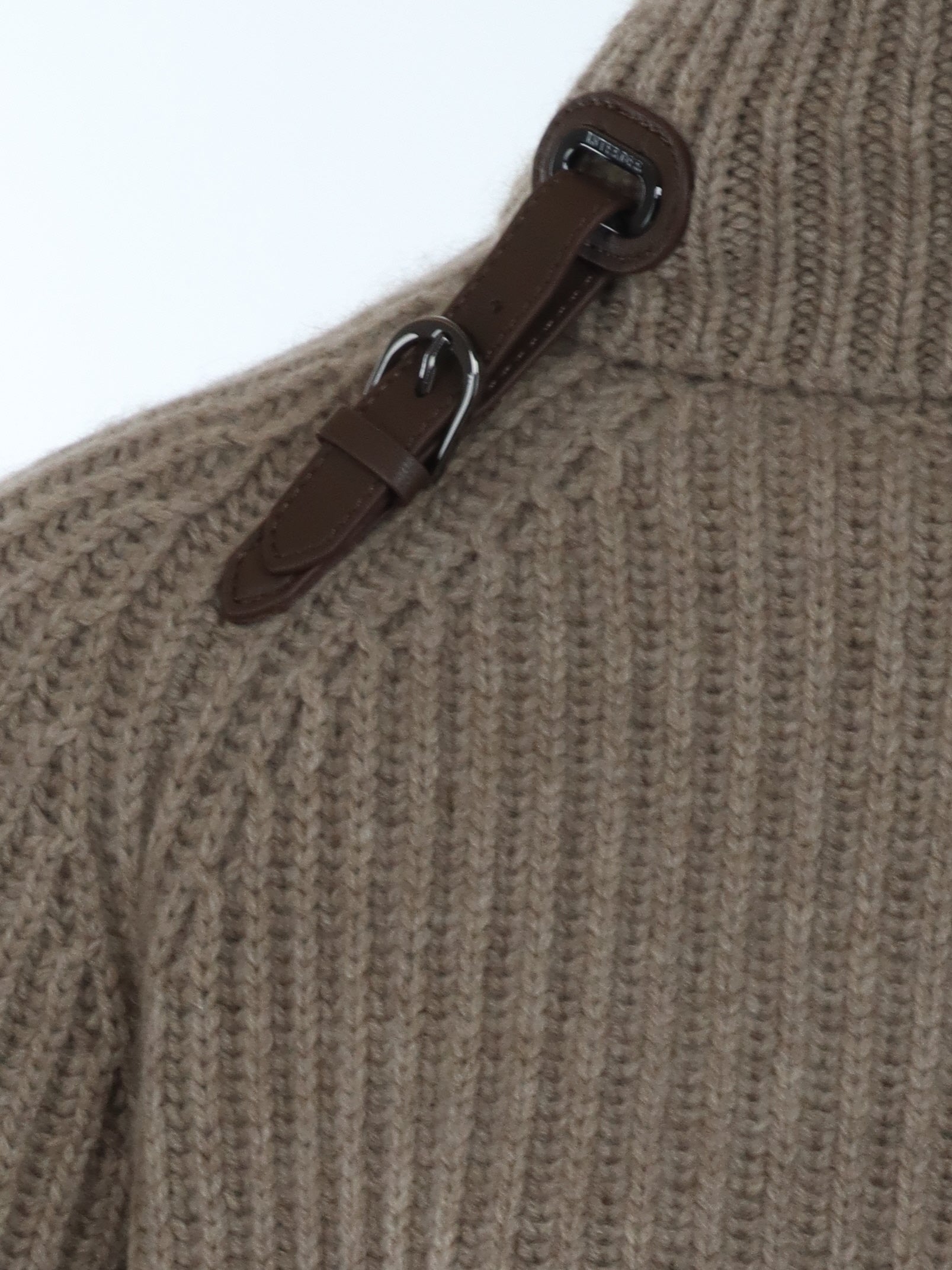 Pull col roulé taupe Interdee martingale col