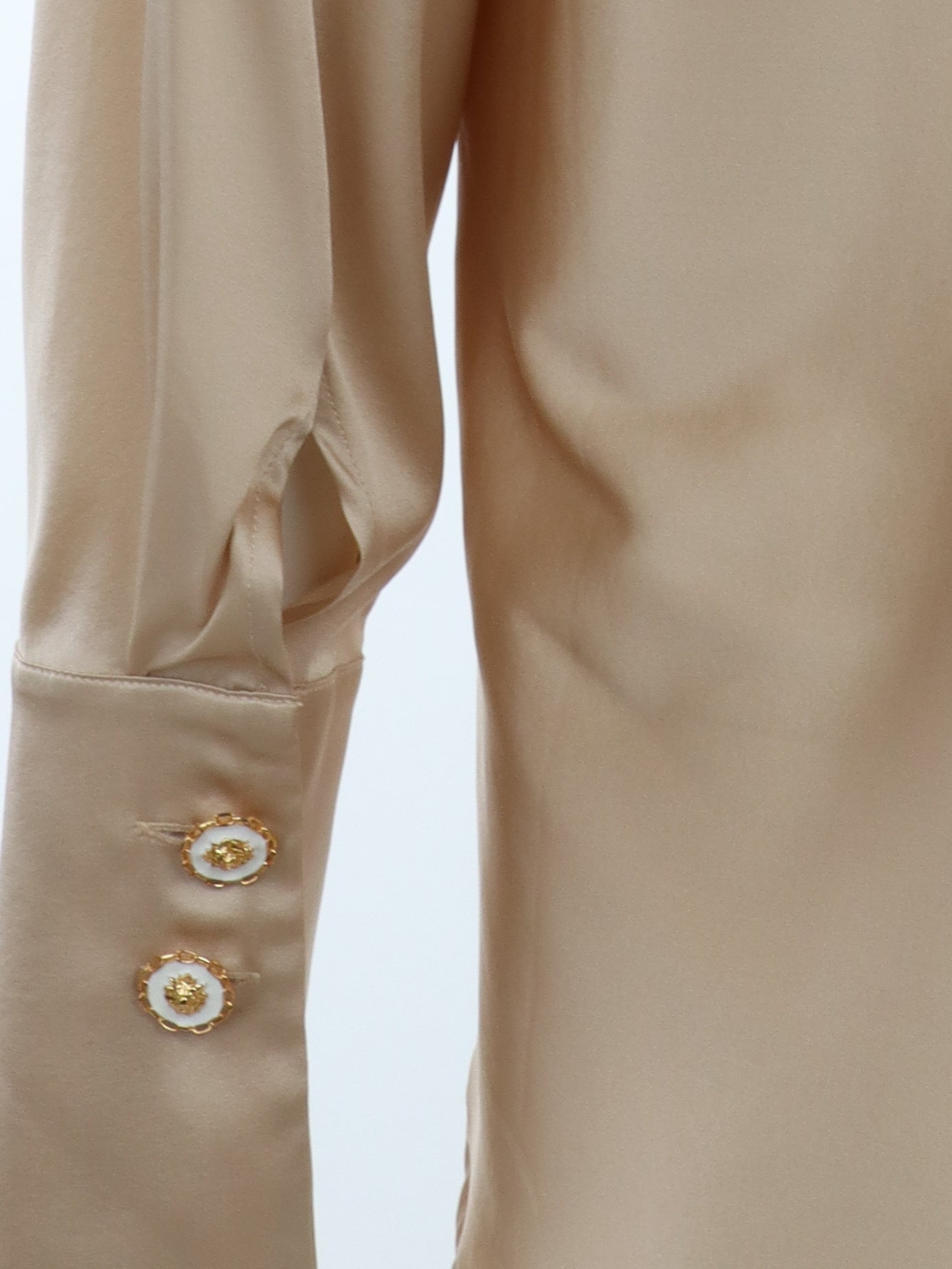 Blouse en soie encolure fendue beige Interdee