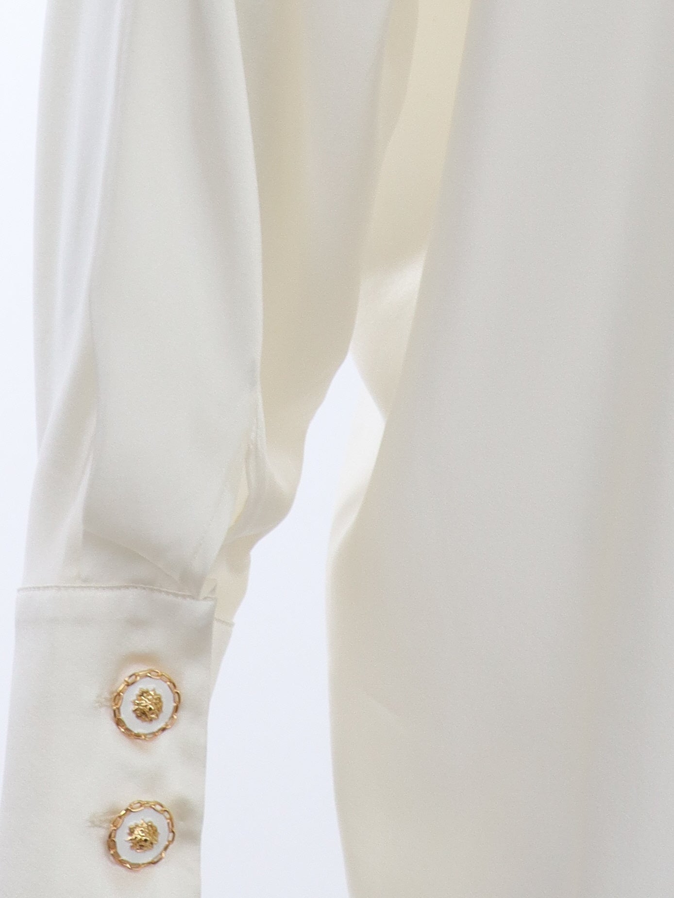 Blouse soie décolleté fendu écru Interdee