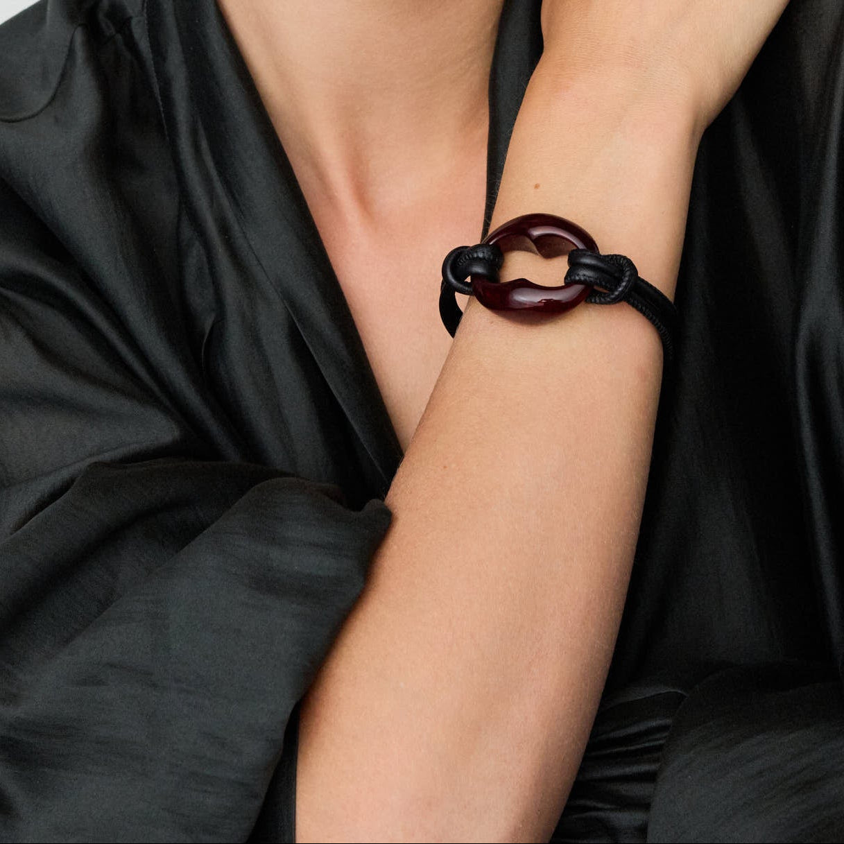 Turtle leather Bracelet black bordeaux marble Vanessa Baroni